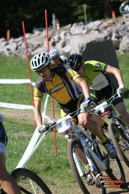 Corey Stelljes (RACC/Gear Grinder) leads Isaac Neff