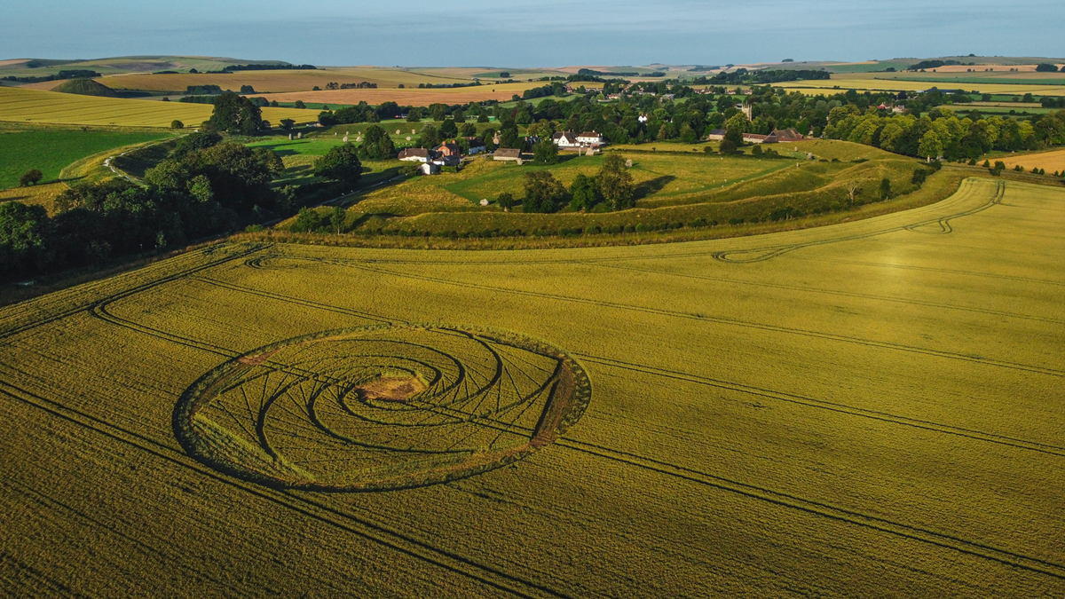 Crop circles: Myth, mystery and history