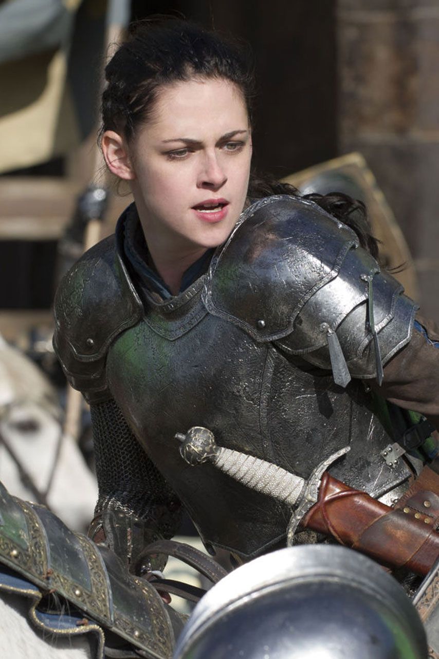 kristen stewart snow white and the huntsman 2