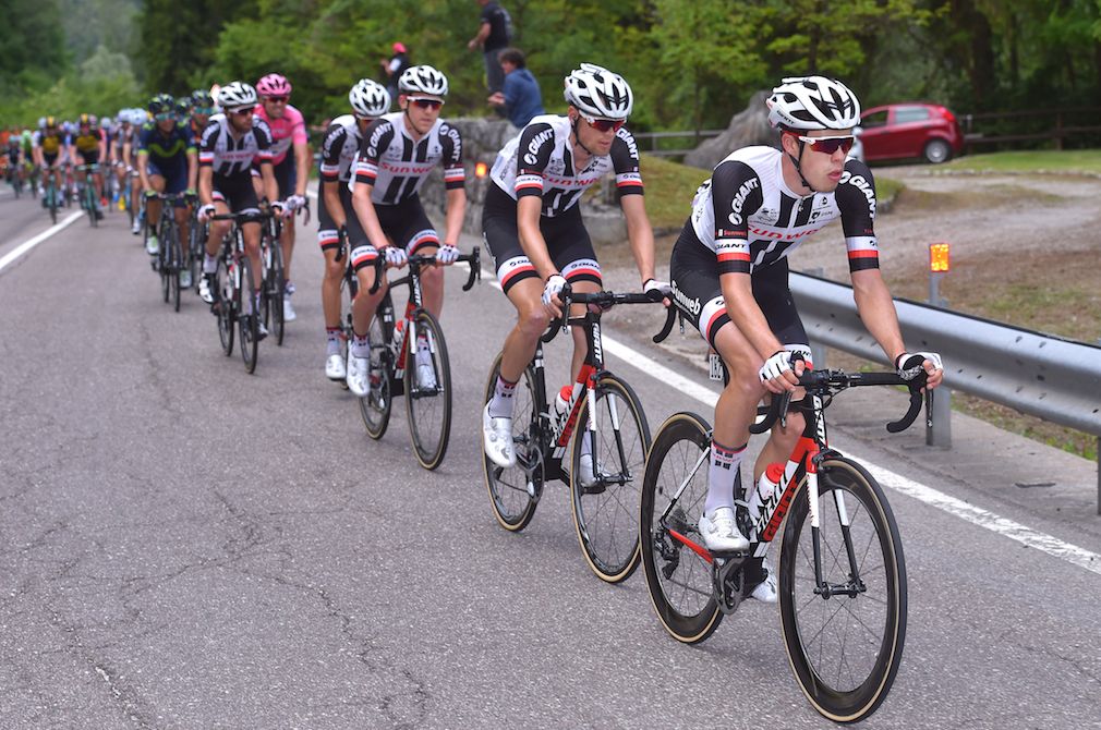 Sunweb dutifully setting the pace on the 17th stage of the Giro d'Italia