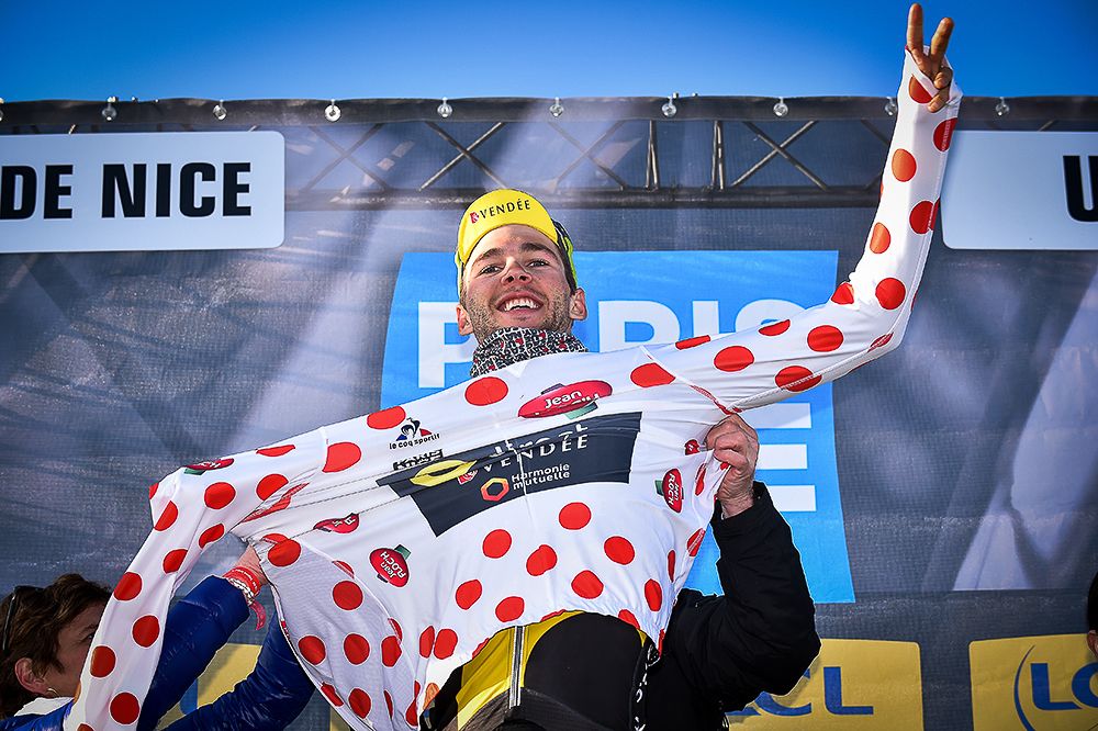 Antoine Duchesne in polka dots on the stage 6 podium