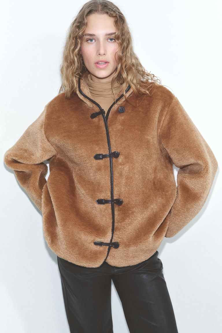 Nw7ZaCi7JFLywp6xo4z8uB-320-80 ×