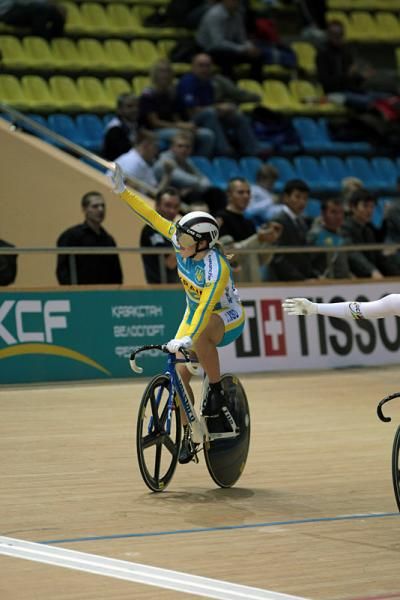 Lyubov Shulika (Ukraine) celebrates her victory over Anna Meares in the sprint finals.