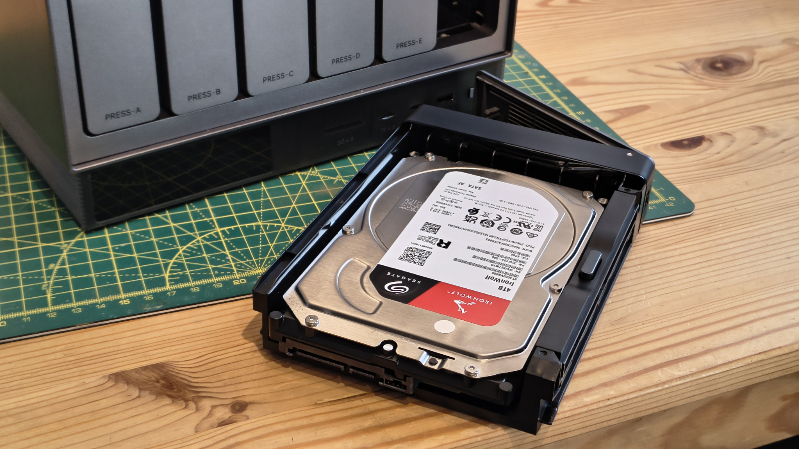 Zettlab D6 Ultra NAS