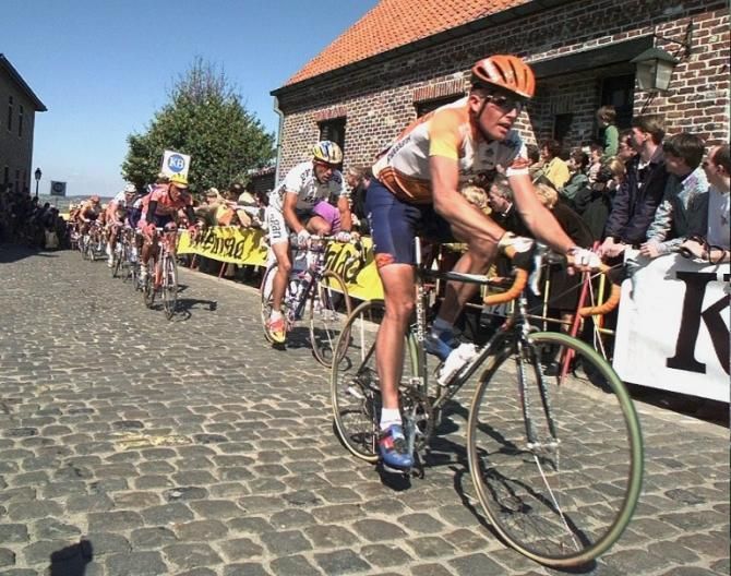 Rolf S&ouml;rensen on the cobbles in 1997