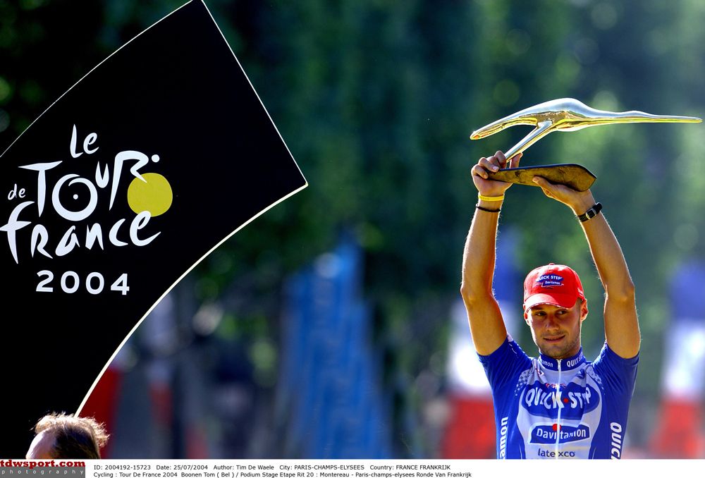 On the Tour de France podium after his stage victory in 2004
