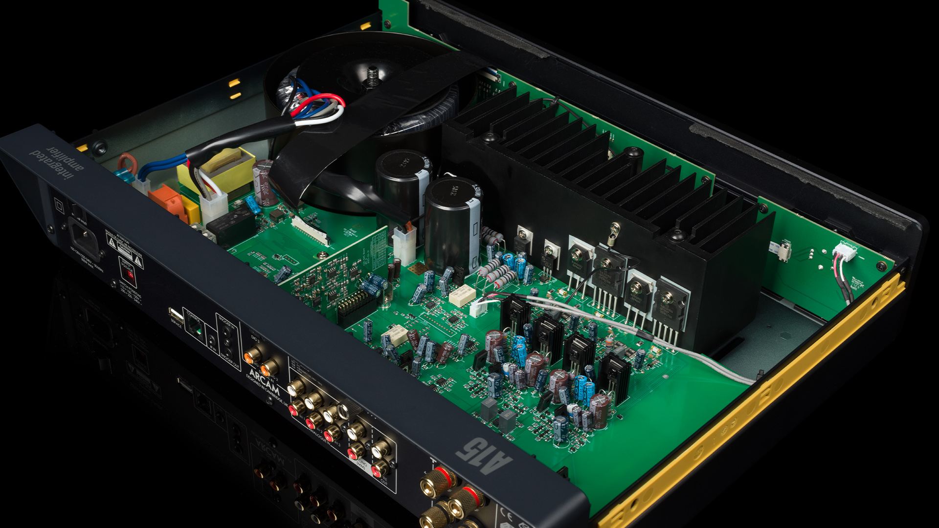 Integrated amplifier: Arcam A15