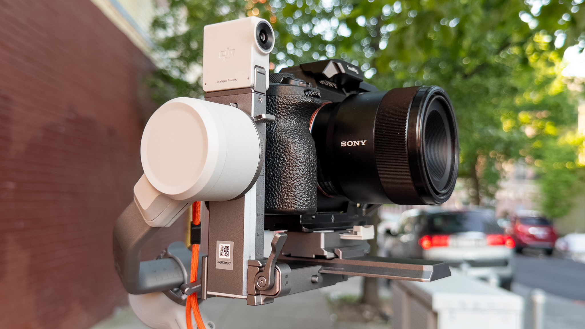 DJI RS4 Mini_Close up with Sony a7siii and Sony 50mm lens installed