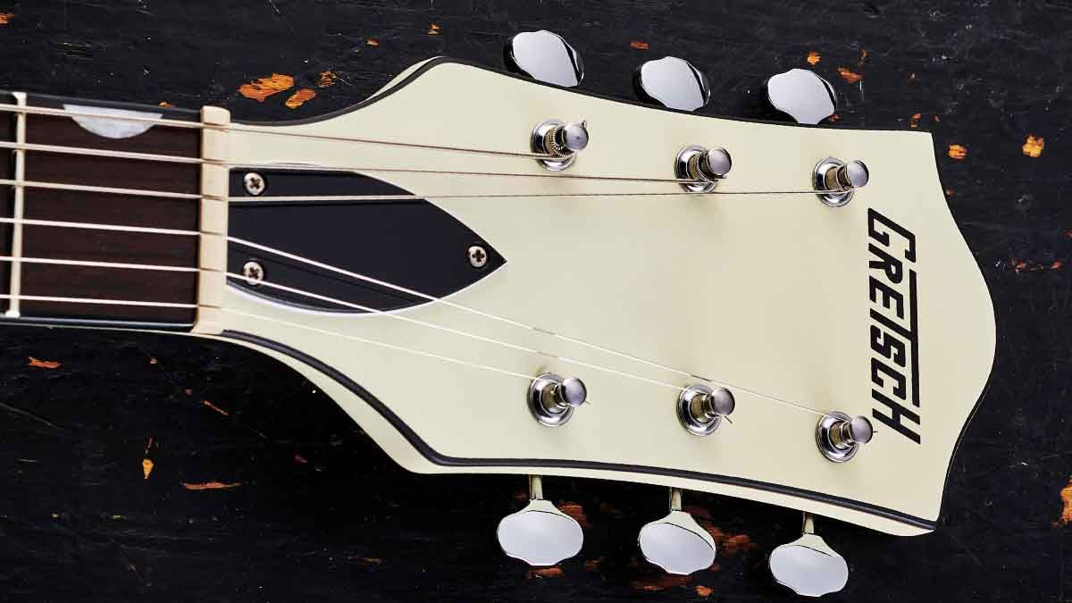 The matching headstock finish is a nice touch, and the silkscreened Gretsch logo sure looks nice.