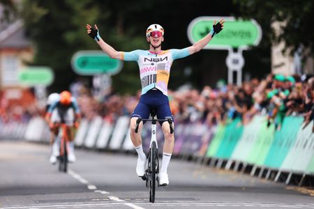 Lewis Askey wins stage 1 of the 2026 Tour of Britain Men