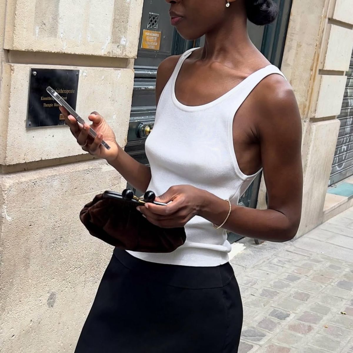 Elegant French Girls Know These 7 Wardrobe Basics Are the Key to Looking Expensive In Summer