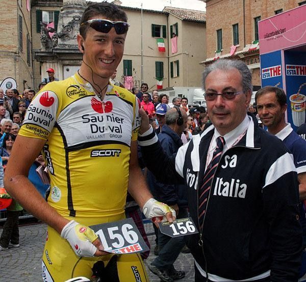 The inverse race leader Ermanno Capelli with his numero nero.