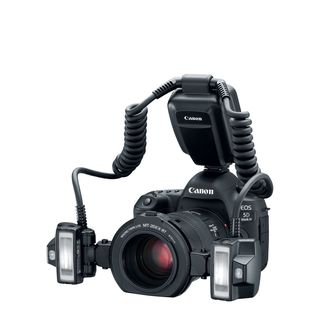 Canon Macro Twin Lite product shot