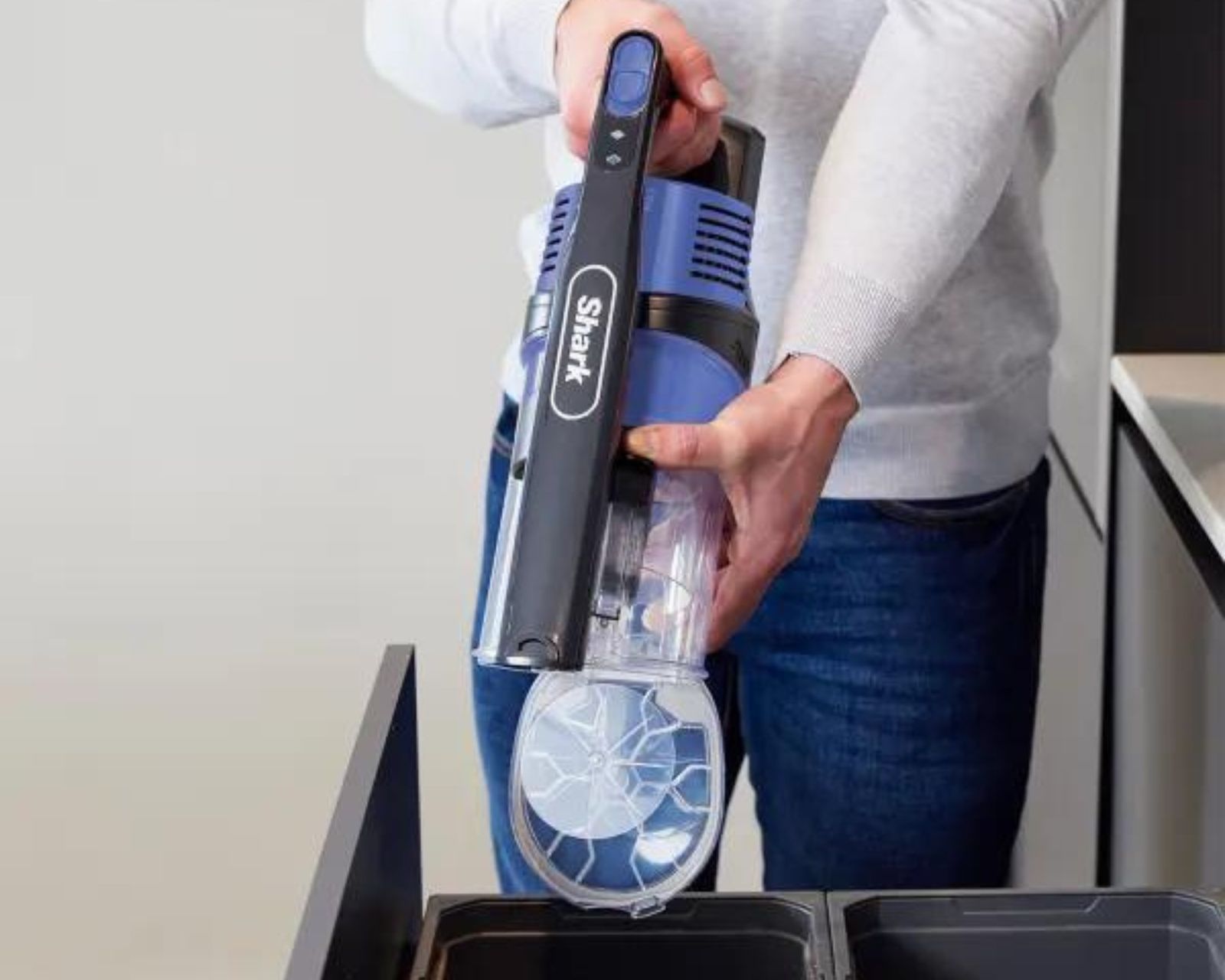 How to clean a Shark vacuum cleaner: filter & canister | Real Homes