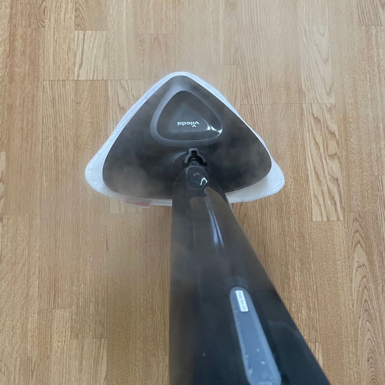 Using the Vileda Steam Mop Plus on laminate flooring