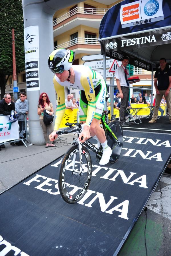 Luke Durbridge (Orica GreenEdge) heads out for his winning prologue
