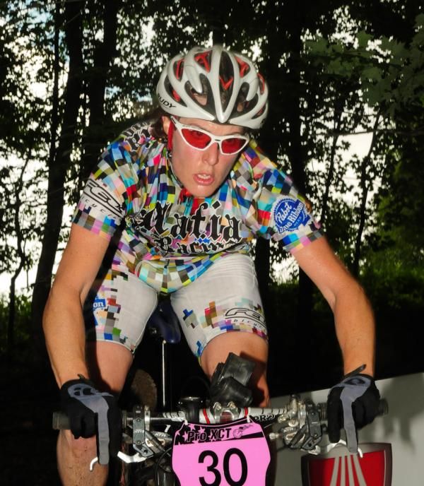 Kathy Sherwin (Mafia Racing) on a steep descent.