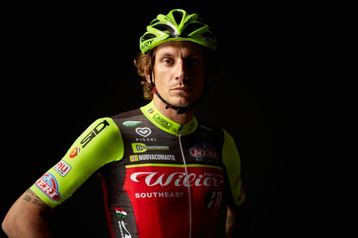 Filippo Pozzato shows the new team kit.