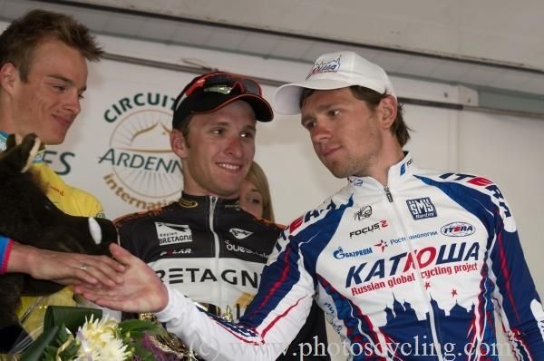 Andrey Solomennikov (Itera - Katusha) offers his congratulations to winner Gianni Meersman (FDJ)..