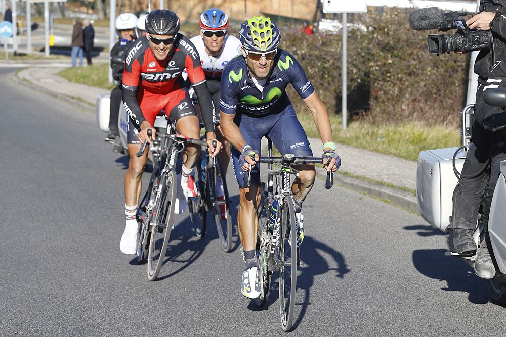 Alejandro Valverde (Movistar) pushes the pace in the breakaway
