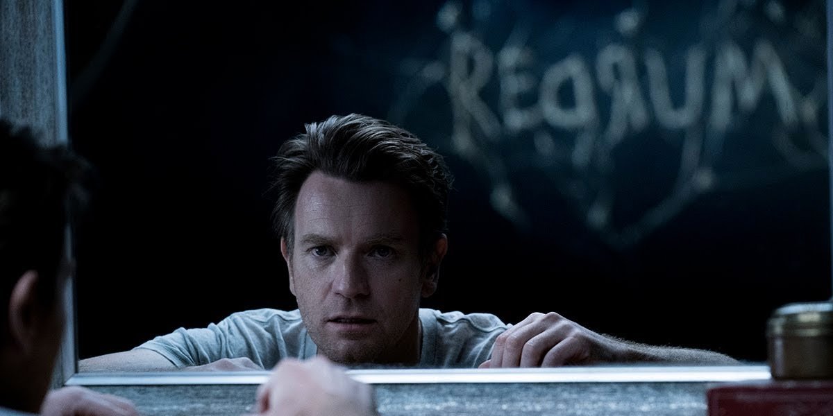 Danny Torrance looks in a mirror at Murder in Doctor Sleep