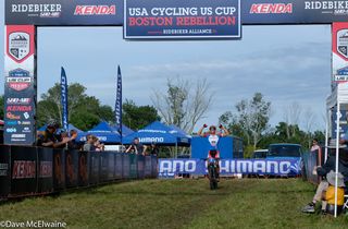 Chris Blevins (Specialized) take the win and the lead in the Pro-XCT Series