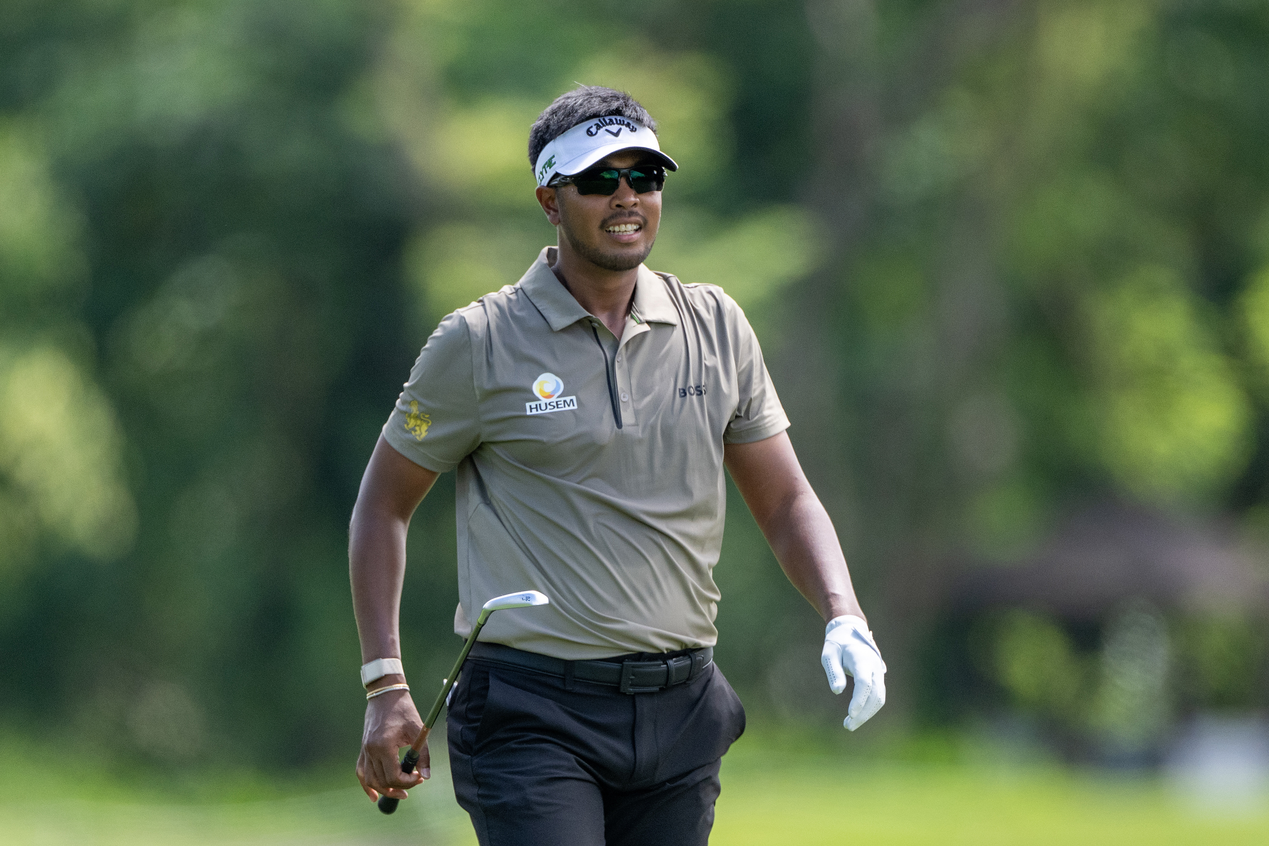 Sarit Suwannarut walks along during round two of the 2025 International Series Philippines