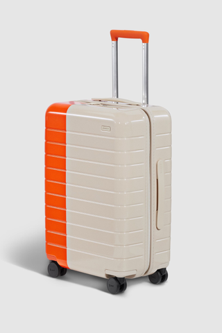 Away The Bigger Carry-On in Spritz