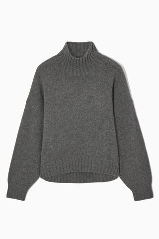 COS Chunky Pure Cashmere Turtleneck Sweater