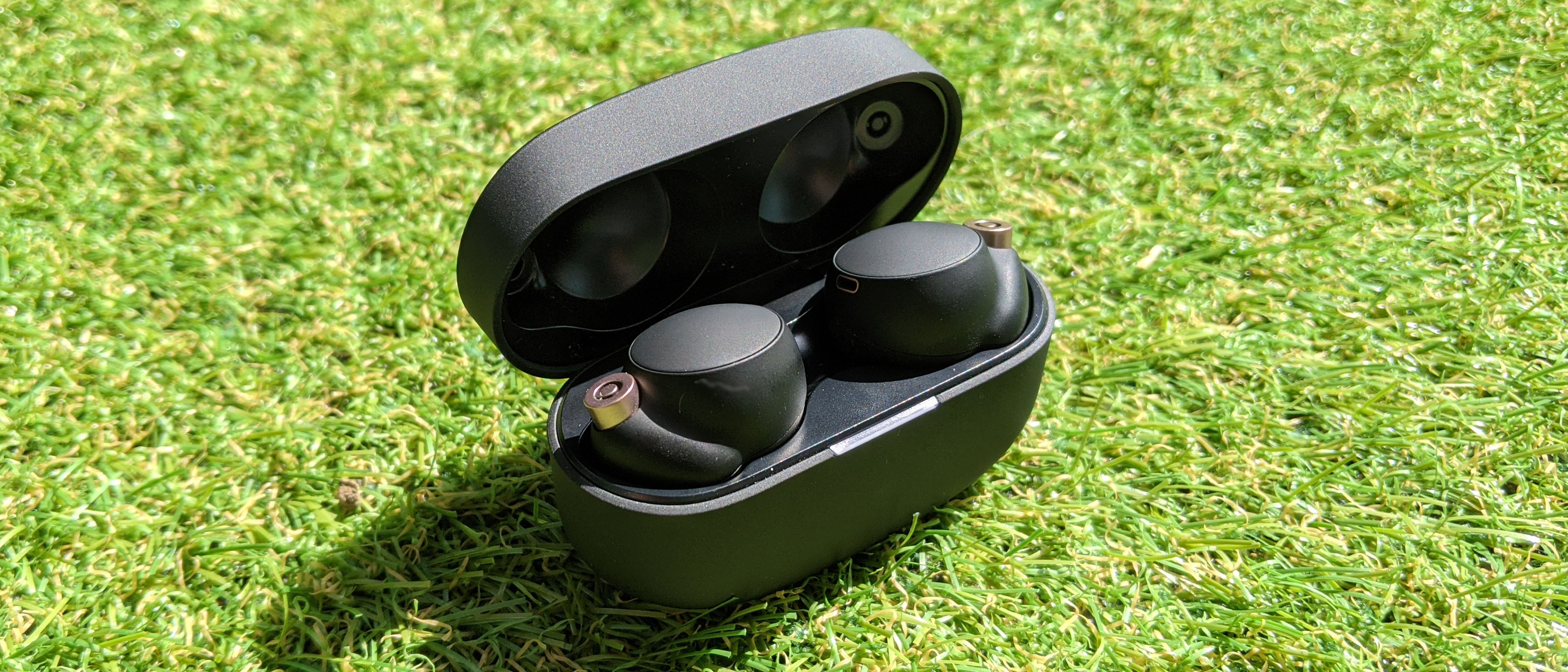 Sony WF-1000XM4 Earbuds Review: the Best Wireless Earbuds You Can Buy