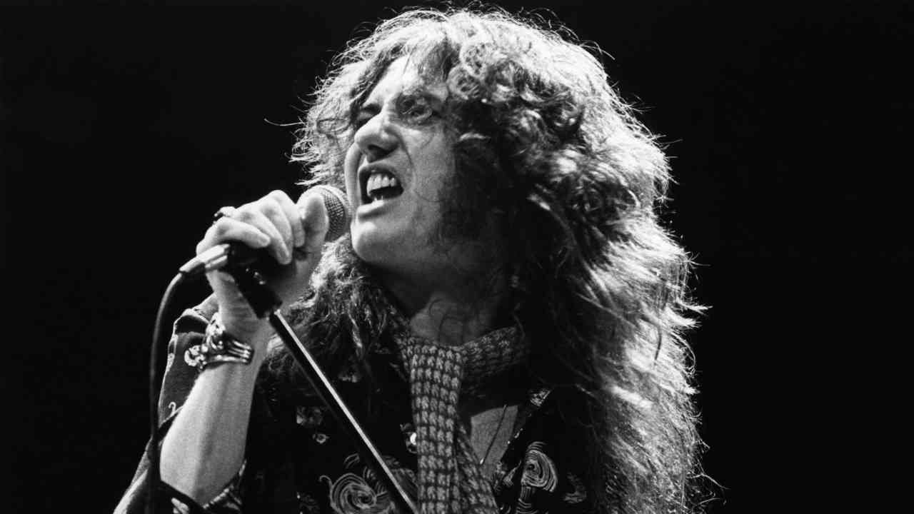 Whitesnake&amp;rsquo;s David Coverdale performing onstage in the late 1970s