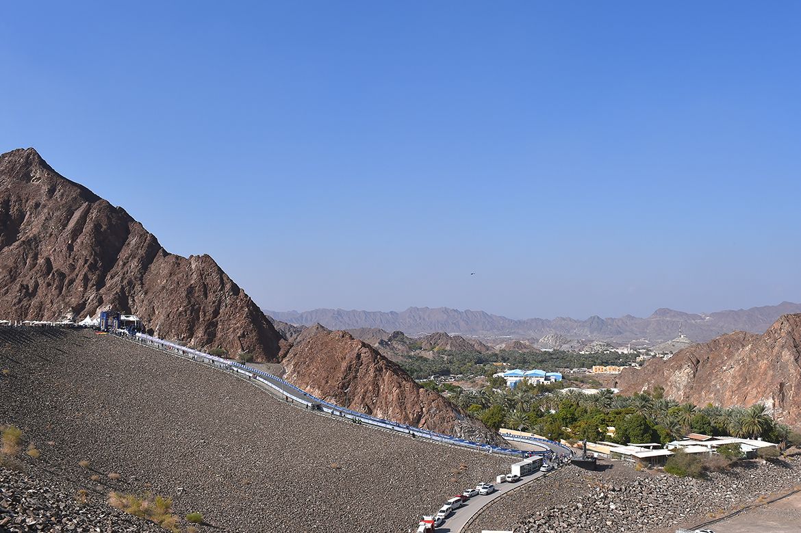 The steep road up Hatta Dam