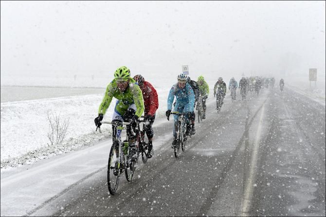 Races strung out in the snow