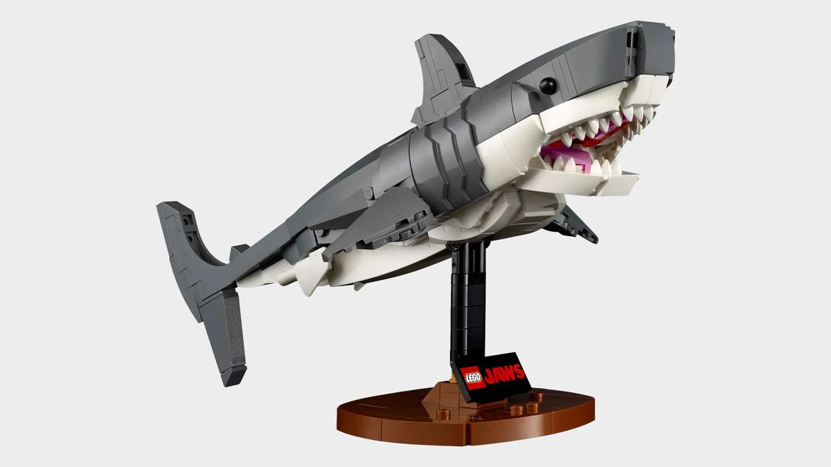 Lego Jaws and minifigures on a plain background