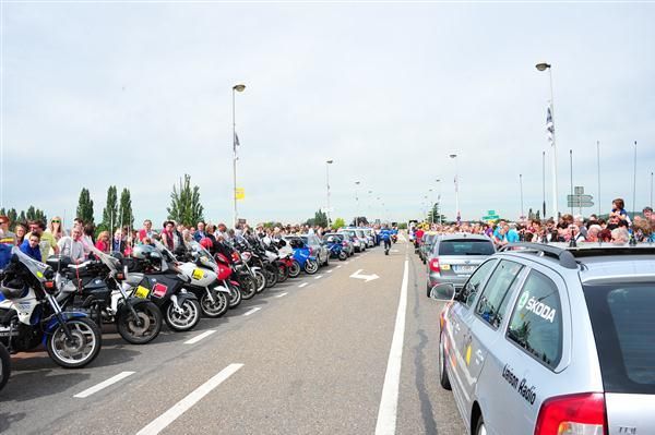 Everyone is prepared for the start of stage 2 at the 2012 Tour de France