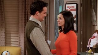 Matthew Perry and Courteney Fox in Friends