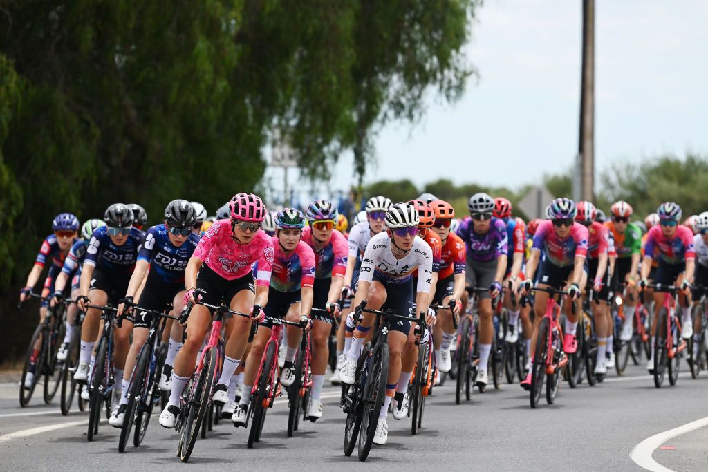 ALDINGA AUSTRALIA JANUARY 17 Karlijn Swinkels of The Netherlands and UAE Team Adq leads the peloton during the 9th Santos Womens Tour Down Under 2025 Stage 1 a 101 9km stage from Brighton to Snapper PointAldinga UCIWWT on January 17 2025 in Aldinga Australia Photo by Dario BelingheriGetty Images