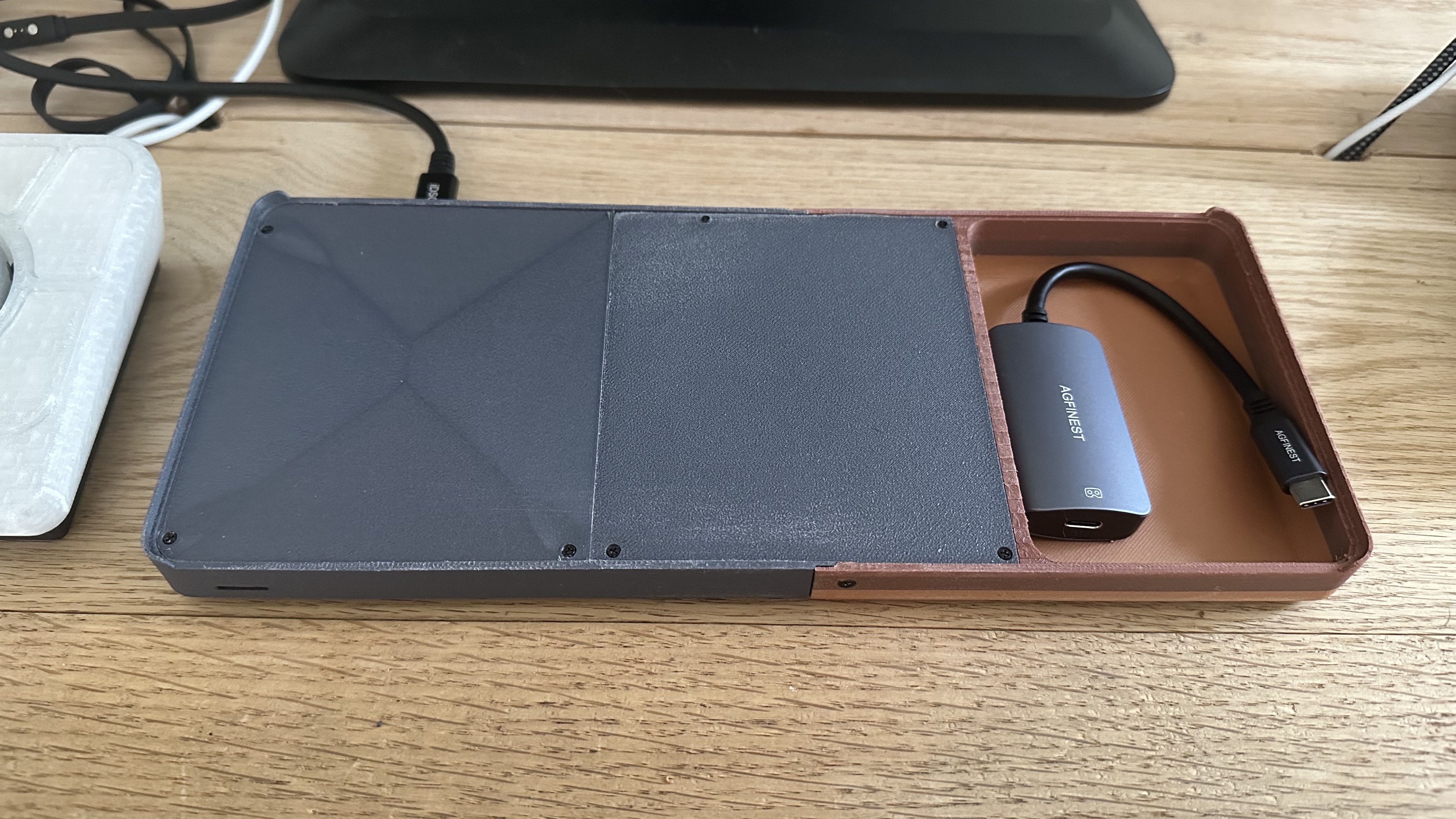 Bento project from michaelthatsit, which puts a Steam Deck's hardware inside a keyboard