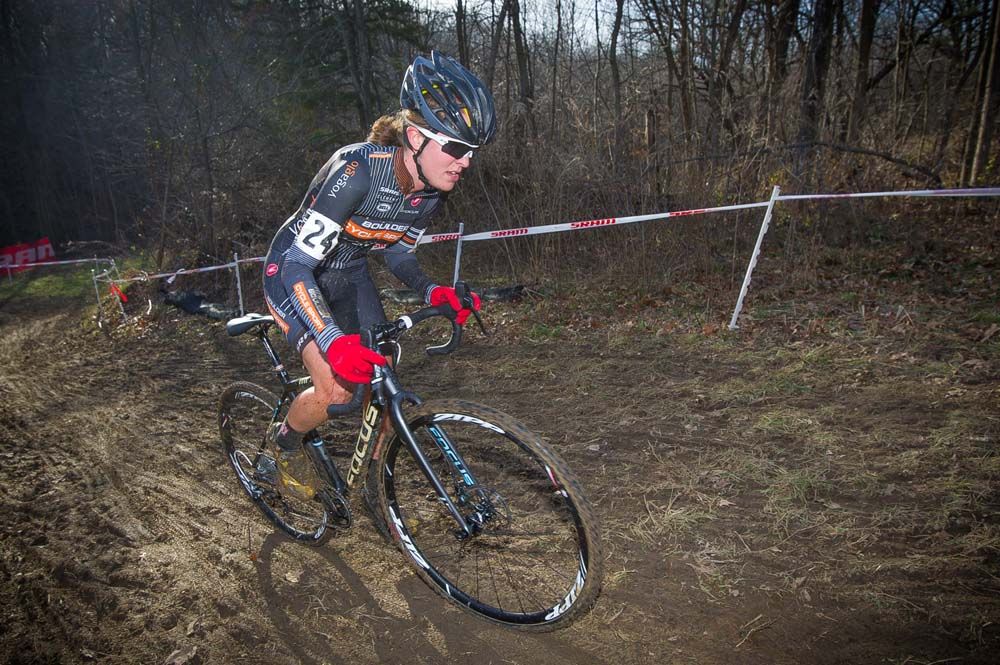 Amanda Miller (Boulder Cycle Sport) makes her way up the backside of Mt. Krumpit