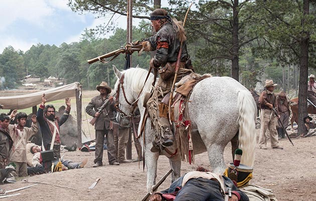 HD908Y TEXAS RISING, Brendan Fraser (on horse), (airs May 25, 2015). ph: Prashant Gupta/&amp;copy;History Channel/courtesy Everett Colletion