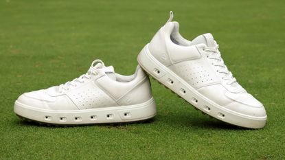 Ecco Street 720 golf shoe review