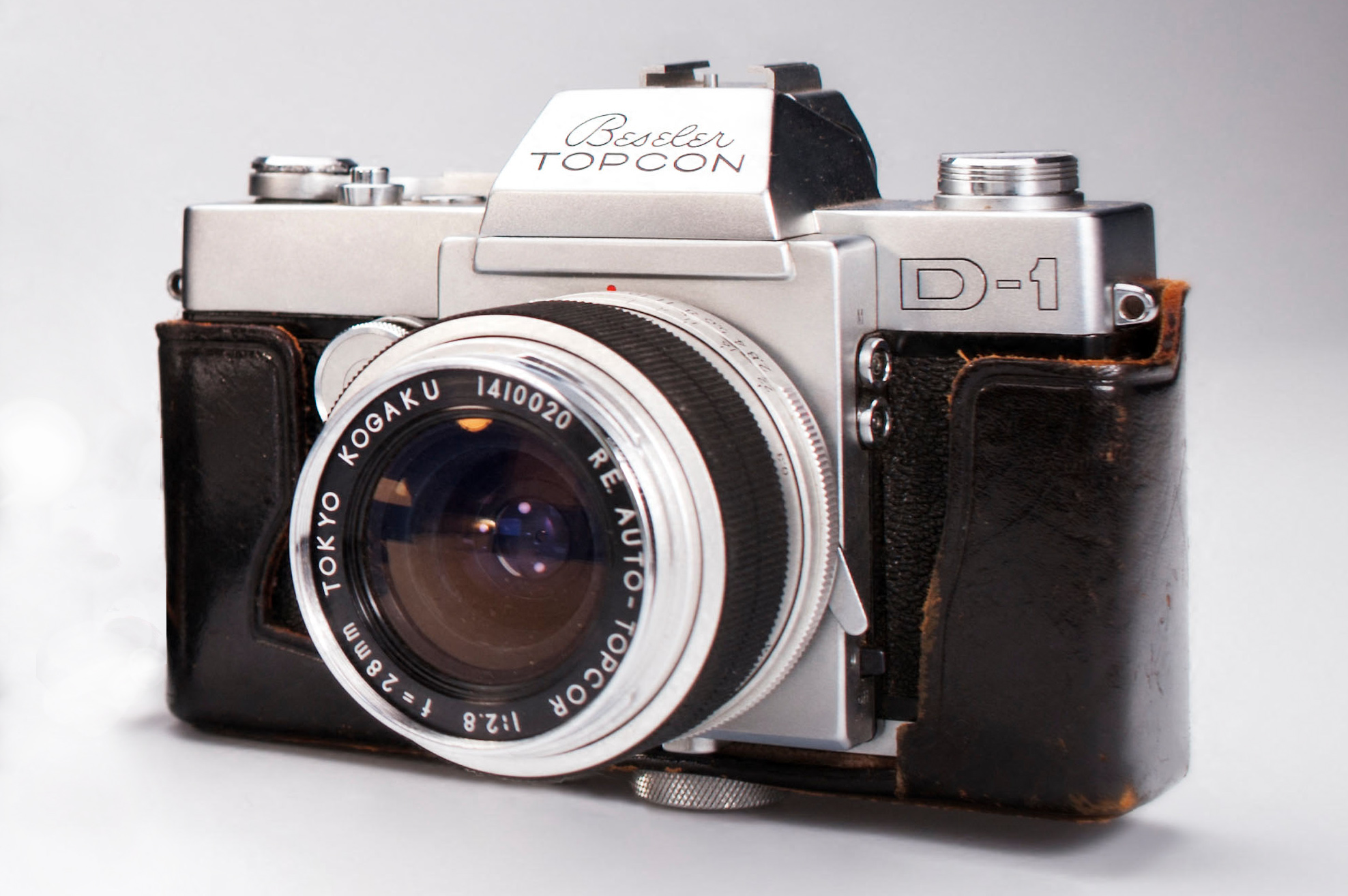 DJA231 Vintage Beseler Topcon D-1 film camera