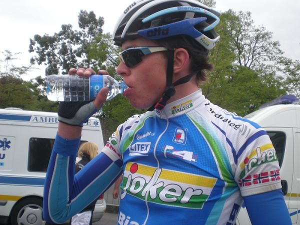 Norwegian rookie Stake Laengen (Joker Bianchi) was on the offensive during the last stage of Tour de Bretagne.