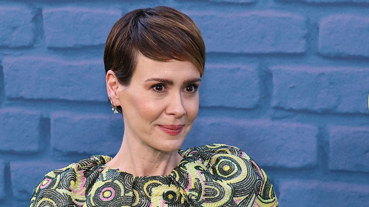 Sarah Paulson's porch features this former color of the year | Homes ...