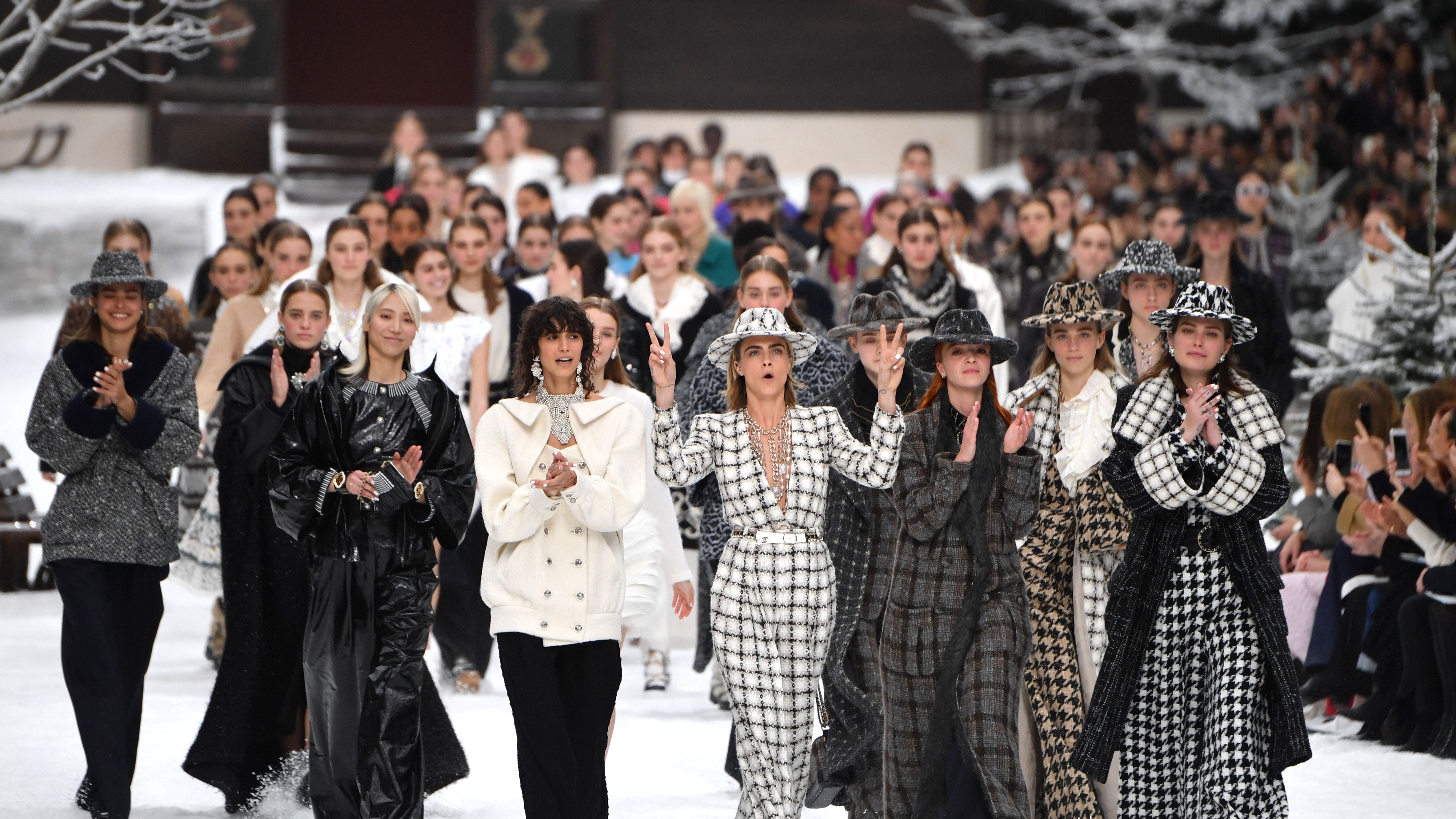 Karl Lagerfeld's Last Chanel Show is a Snowy Winter Wonderland | Marie ...