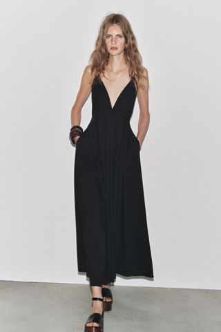 P2SUy4scNAMtNMRLPUmCEK-320-80 أفضل 8 مشتريات صيف Zara ، وفقًا لمحرر