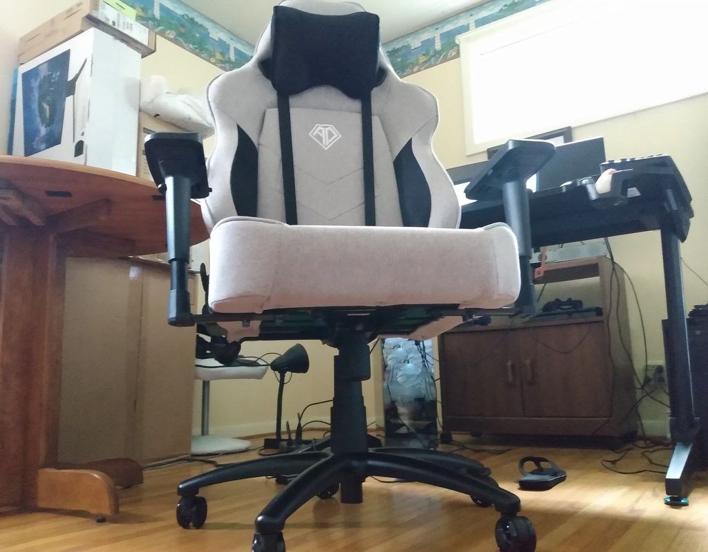 Savage marketer gaming chair