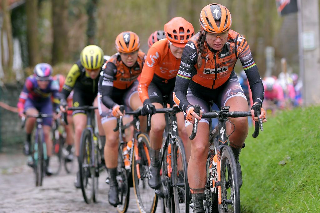 Boels Dolmans&#039; Chantal van den Broek-Blaak leads the field at the 2020 Omloop Het Nieuwsblad