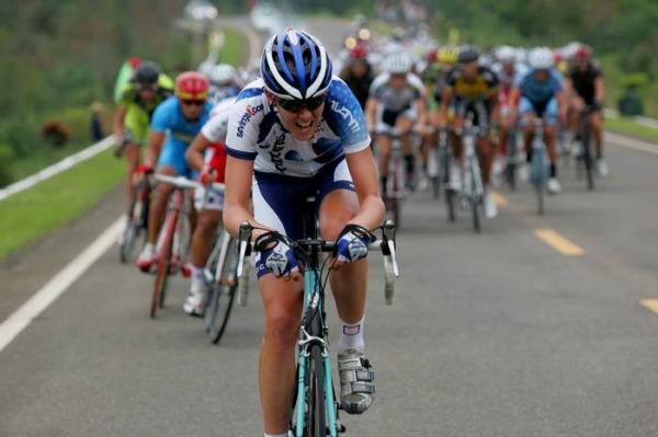 Jonathan Lovelock (Savings and Loans) puts in a big effort on the front.