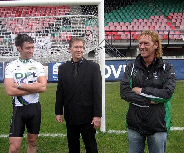 The Belgian connection : Nico Mattan (left) with team manager, Gilbert de Weerdt and director sportif, Eric Vanderaerden, on the McDOS Goffertstadion in Nijmegen